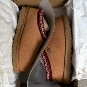 UGG Tasman II Slippers